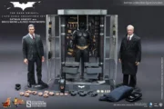 Batman Armory With Alfred And Bruce Figure Set - Görsel 11