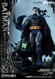 DC Comics: Batman Hush - Deluxe Batcave Batman Statue Bonus Version - Görsel 8