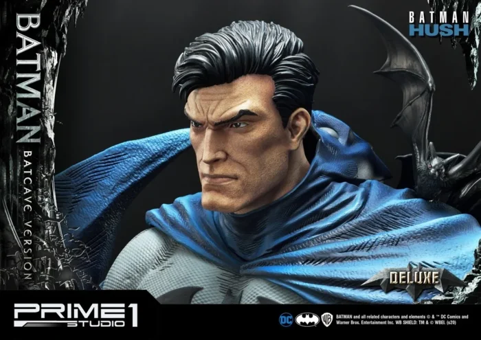 DC Comics: Batman Hush - Deluxe Batcave Batman Statue Bonus Version - Görsel 24