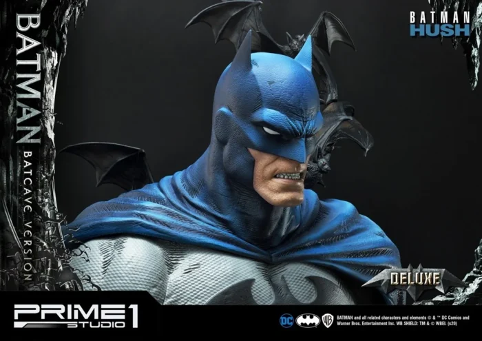 DC Comics: Batman Hush - Deluxe Batcave Batman Statue Bonus Version - Görsel 28
