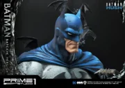 DC Comics: Batman Hush - Deluxe Batcave Batman Statue Bonus Version - Görsel 29