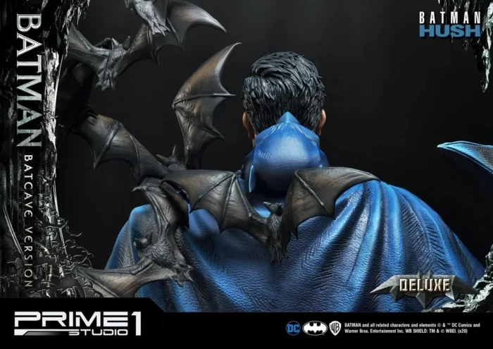 DC Comics: Batman Hush - Deluxe Batcave Batman Statue Bonus Version - Görsel 30