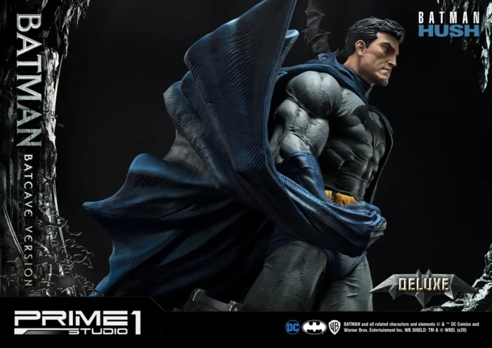 DC Comics: Batman Hush - Deluxe Batcave Batman Statue Bonus Version - Görsel 33