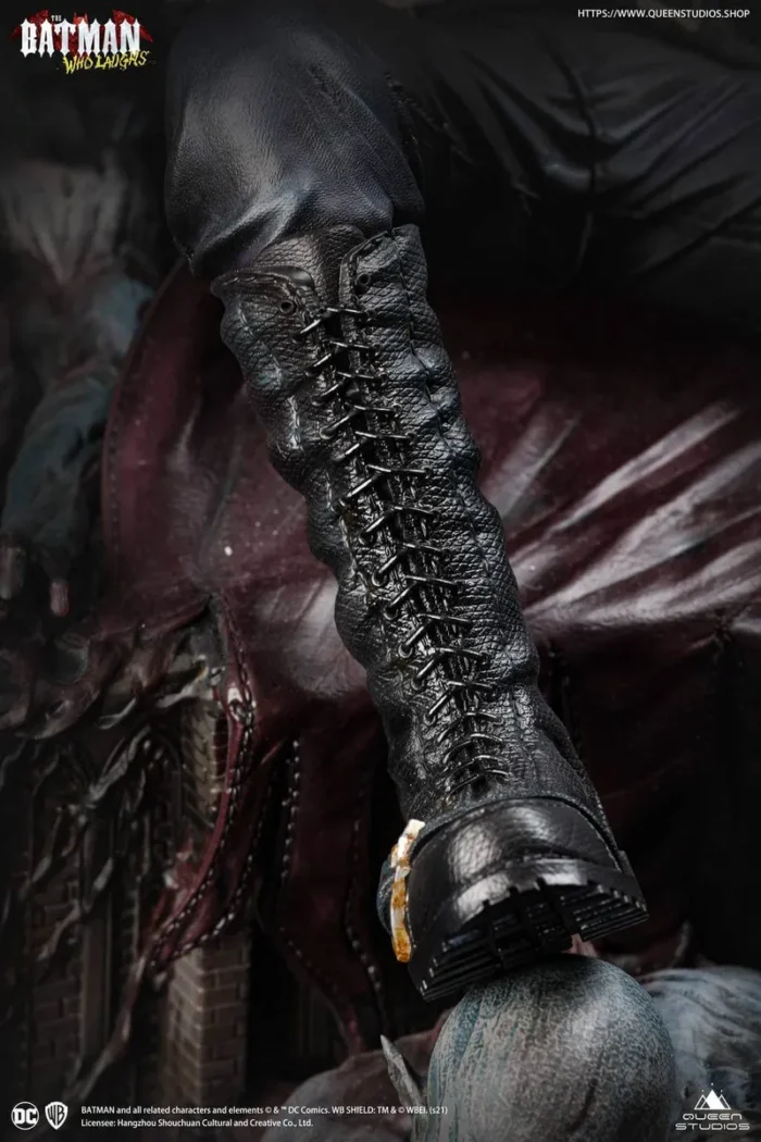 DC Comics: The Batman Who Laughs 1:4 Scale Statue - Görsel 11