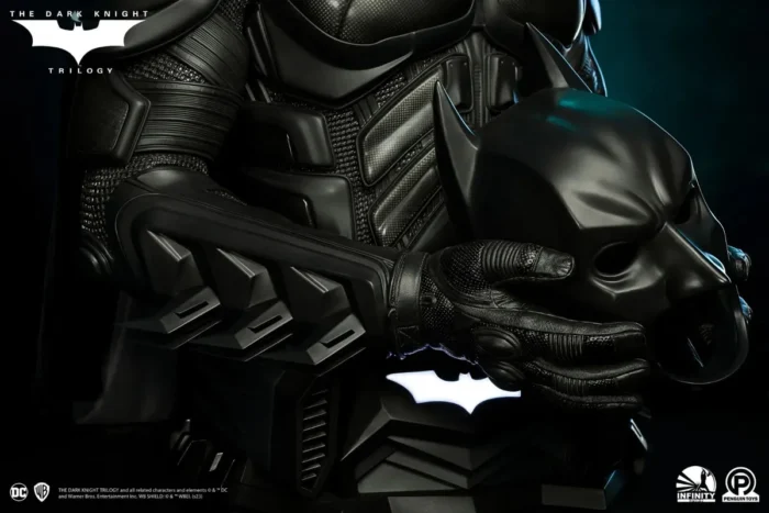 DC Comics: The Dark Knight Trilogy Batman Life Size Bust - Görsel 9