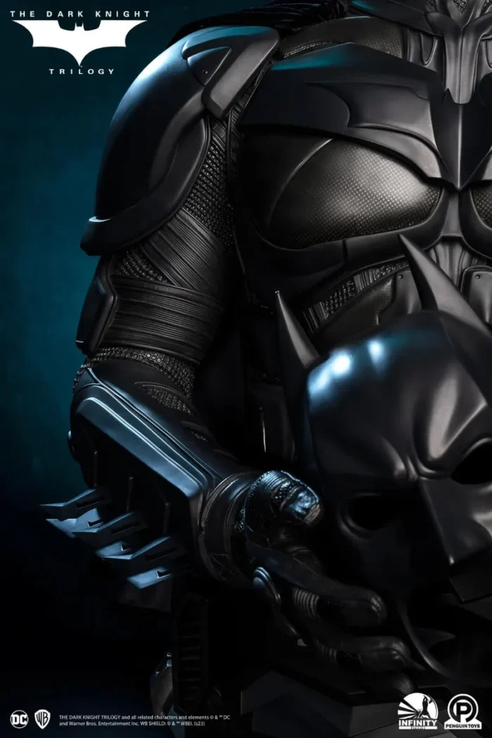 DC Comics: The Dark Knight Trilogy Batman Life Size Bust - Görsel 4
